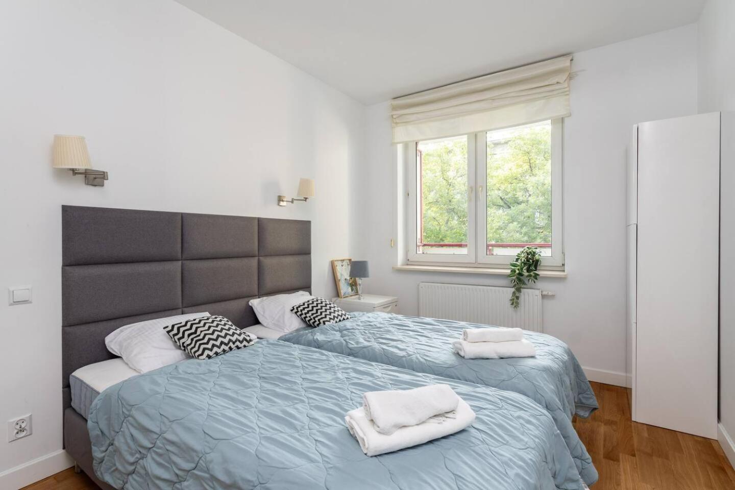 Superb Czerska Family Apartment Warszawa Exteriör bild